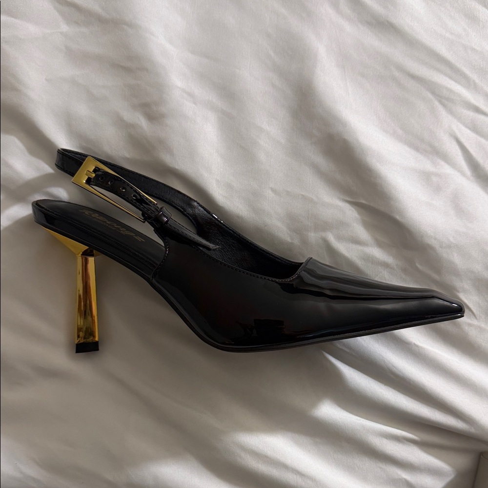 Elegant Black Patent Heels with Gold Detail